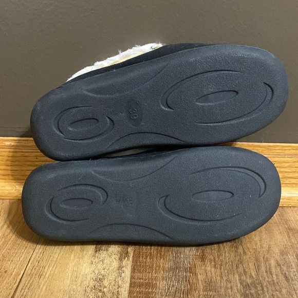Seranoma black moccasin slippers with cream faux fur lining size 8 NWT - Picture 8 of 9